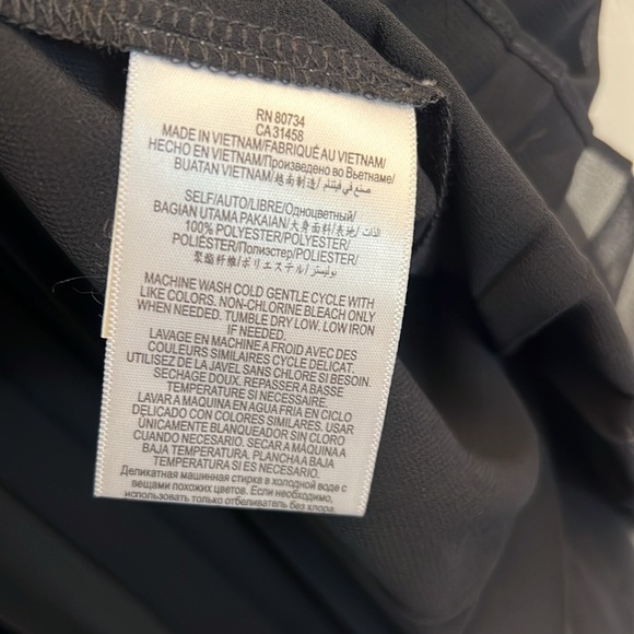 BCBG Gen Semi-Sheer Black Pleated Short Sleeve Top Blouse Moto Boho Medium - Picture 8 of 12